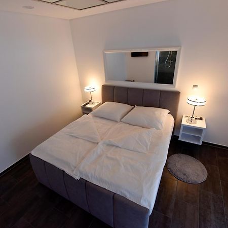 Apartmani I Bungalovi Trojka Banja Luka Phòng bức ảnh