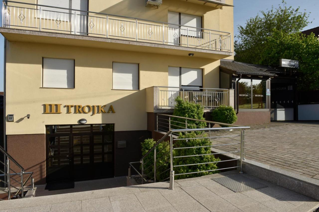 Apartmani I Bungalovi Trojka Banja Luka Ngoại thất bức ảnh