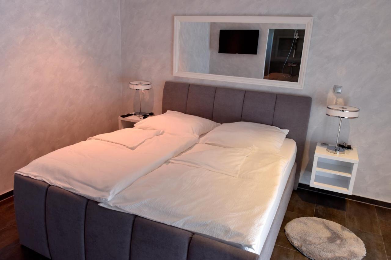 Apartmani I Bungalovi Trojka Banja Luka Ngoại thất bức ảnh
