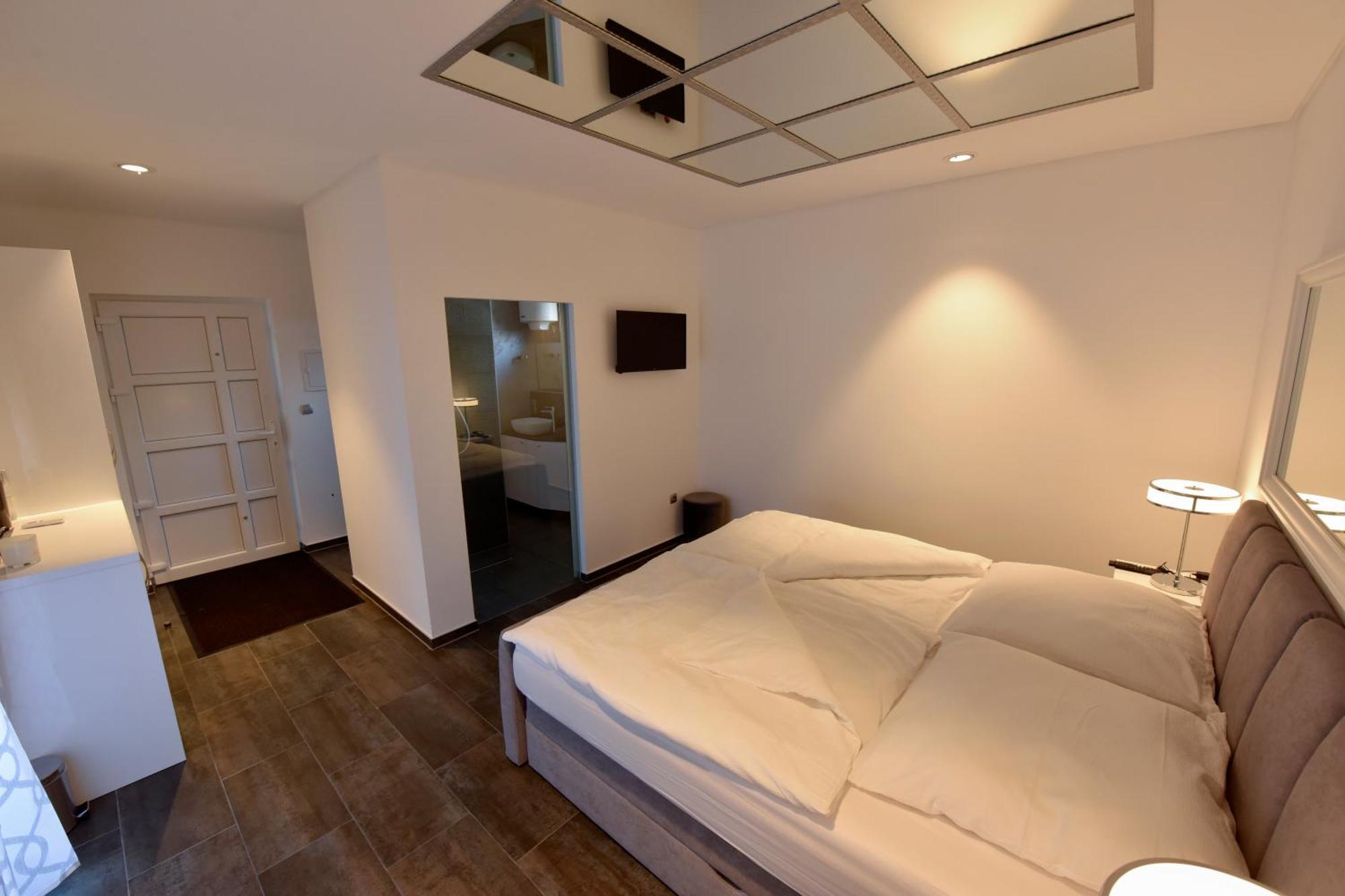 Apartmani I Bungalovi Trojka Banja Luka Phòng bức ảnh