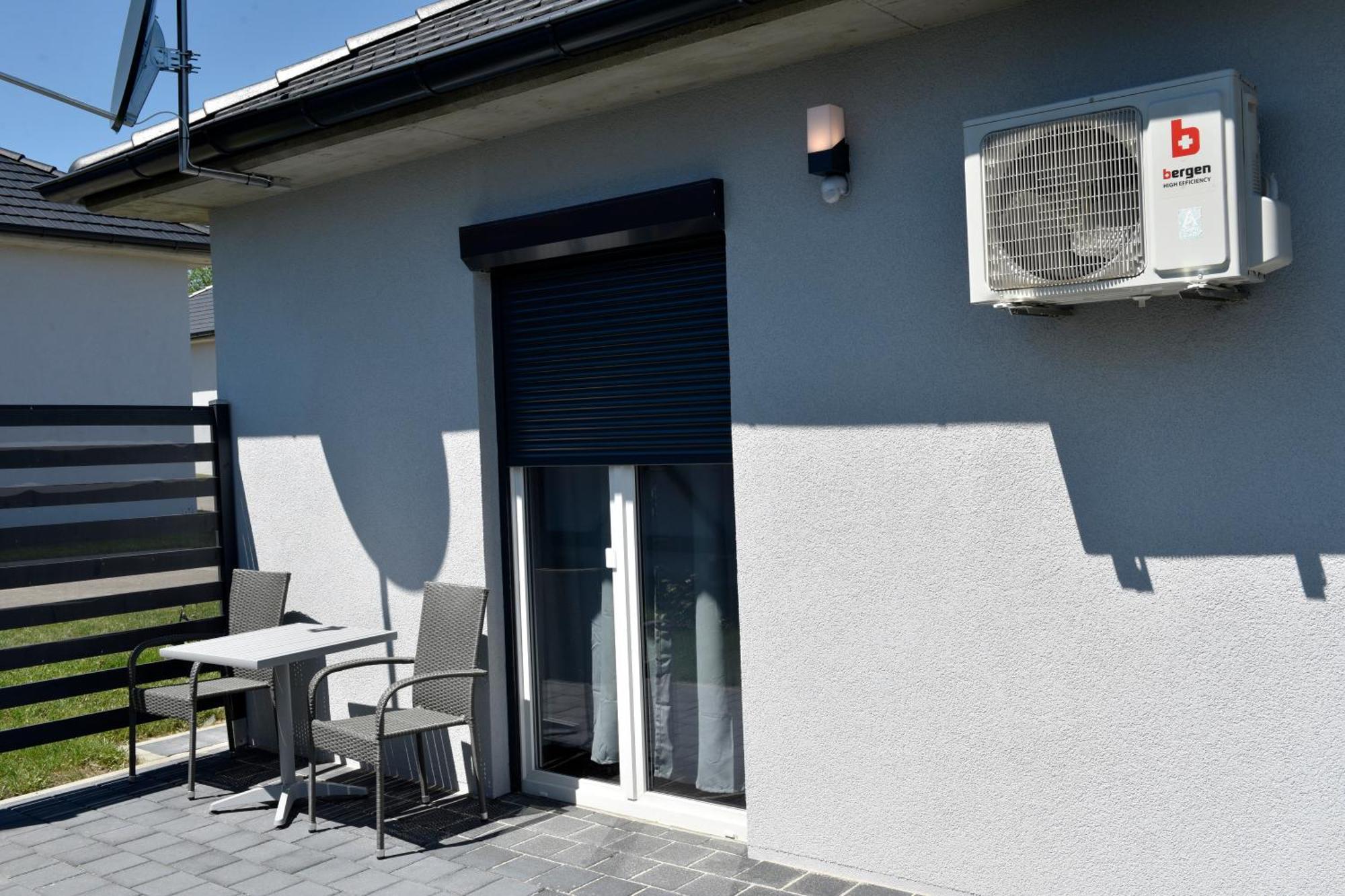 Apartmani I Bungalovi Trojka Banja Luka Phòng bức ảnh