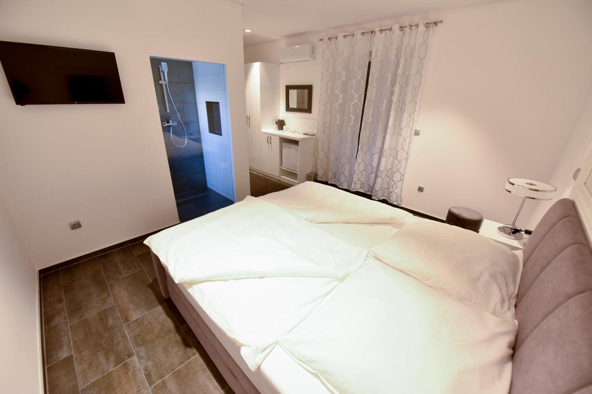 Apartmani I Bungalovi Trojka Banja Luka Phòng bức ảnh