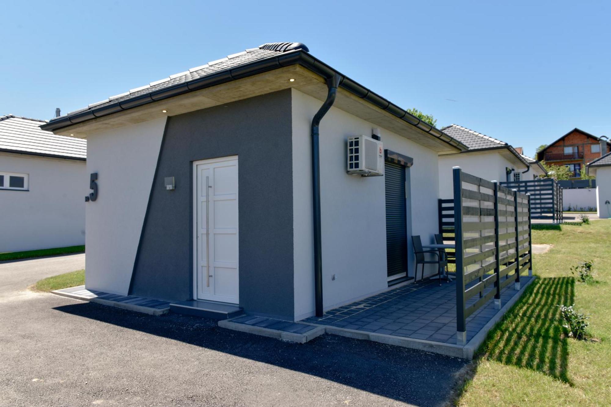 Apartmani I Bungalovi Trojka Banja Luka Phòng bức ảnh