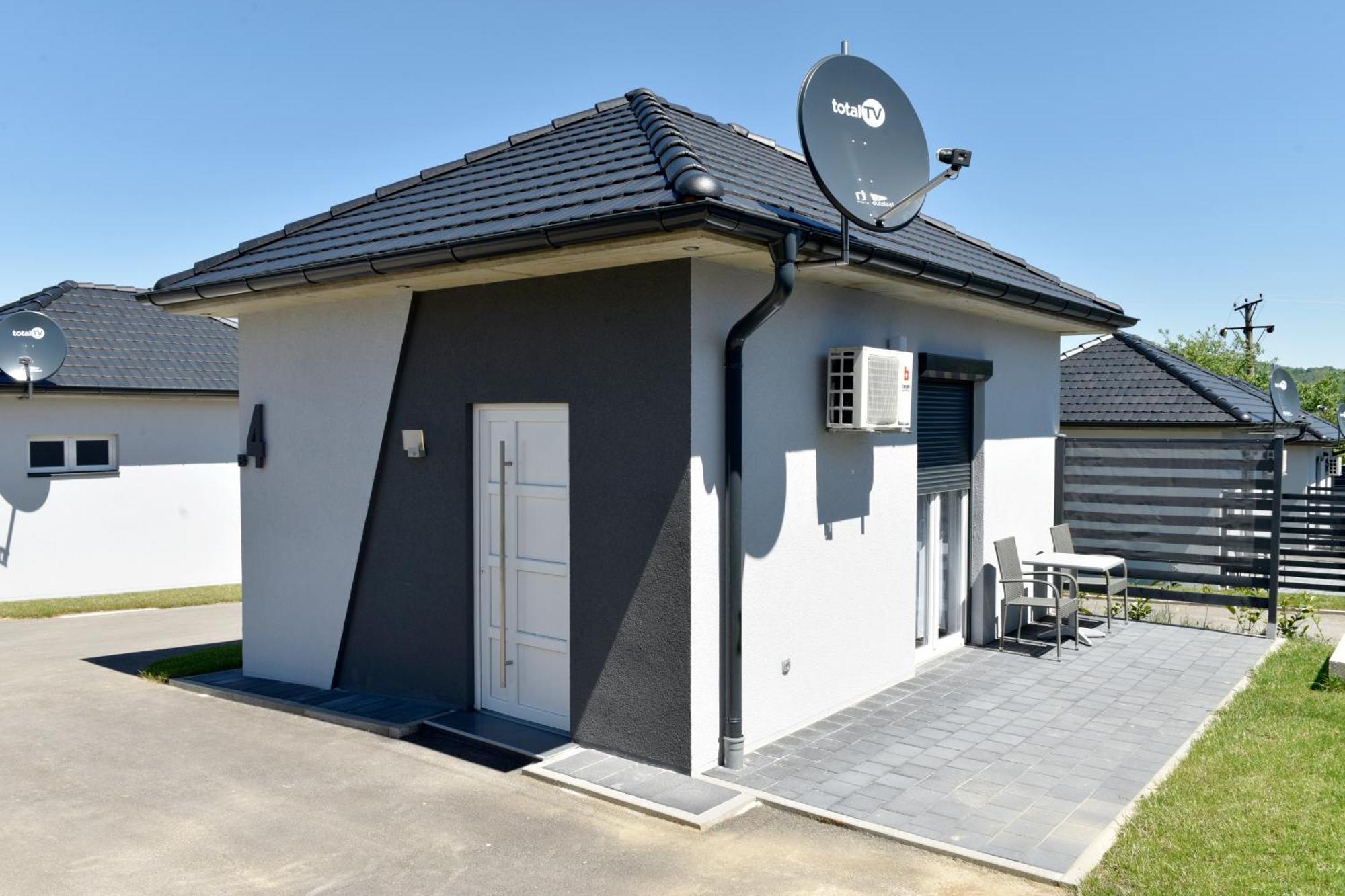 Apartmani I Bungalovi Trojka Banja Luka Phòng bức ảnh