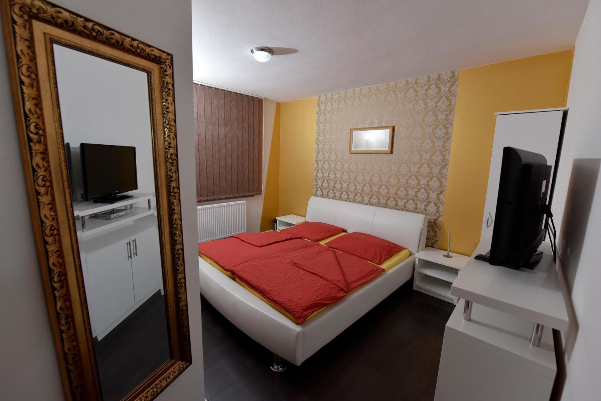 Apartmani I Bungalovi Trojka Banja Luka Phòng bức ảnh